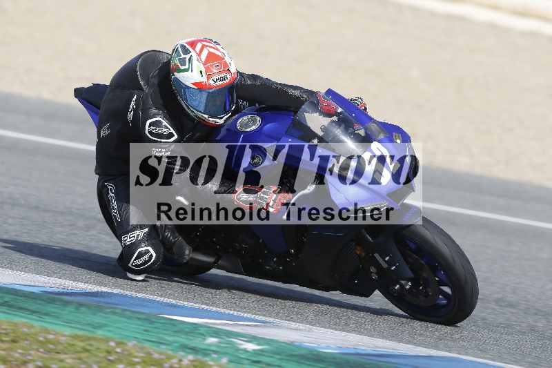 /Archiv-2024/01 26.-28.01.2024 Moto Center Thun Jerez/Gruppe gruen-green/32